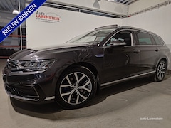 Volkswagen Passat Variant - 1.4 TSI PHEV 218pk GTE Business Carplay / A.Cam./ Navi./ Trekhaak / Panoramadak /