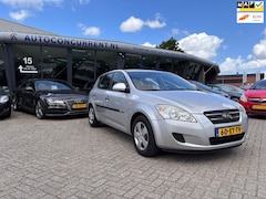 Kia Cee'd - 1.4 X-tra, Nieuwe APK, Airco, Inruil mogelijk