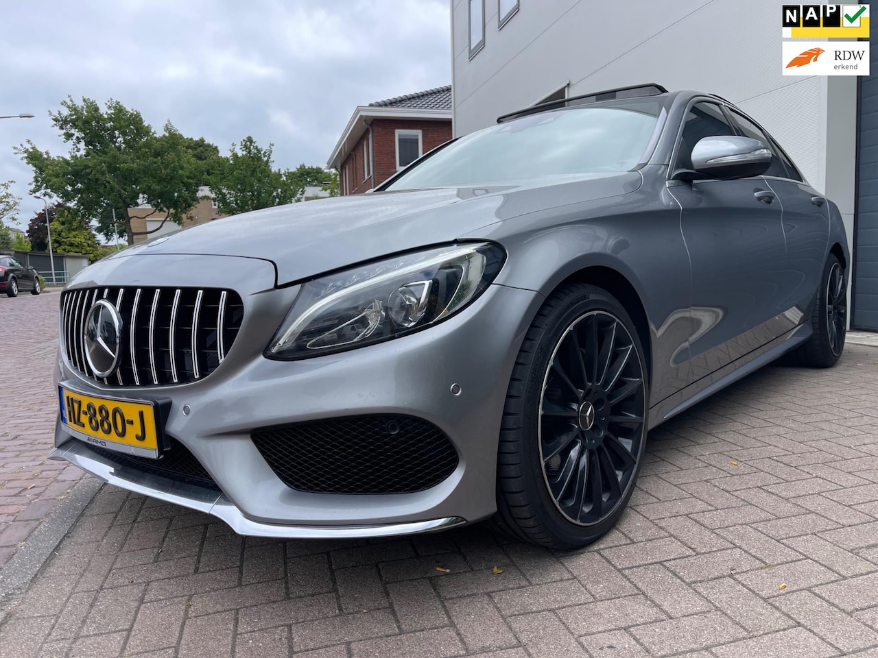 Mercedes-Benz C-klasse - 220 CDI/AMG/Pano/Headup/Leder/Dodenhoekdetectie/Climate-c/Cruise-c/Led/Sfeerverlichting - AutoWereld.nl