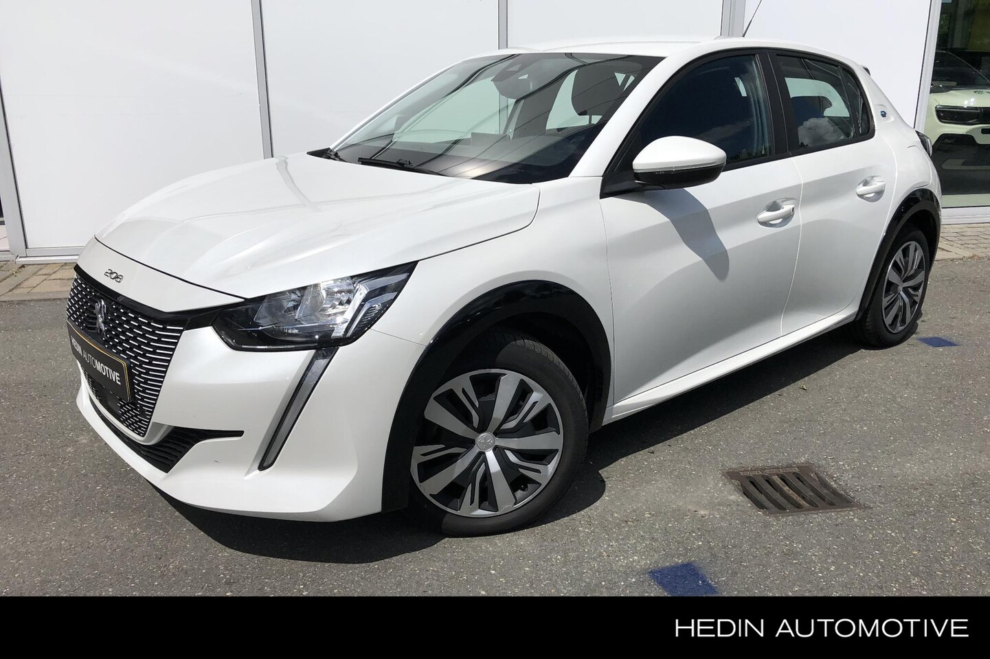 Peugeot e-208 - EV Active 50 kWh | Climate Control | Camera | Apple Carplay/Android auto | Parkeersensoren - AutoWereld.nl
