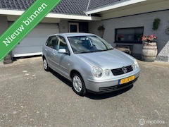 Volkswagen Polo - 1.4-16V Highline Automaat Airco Nieuwe APK