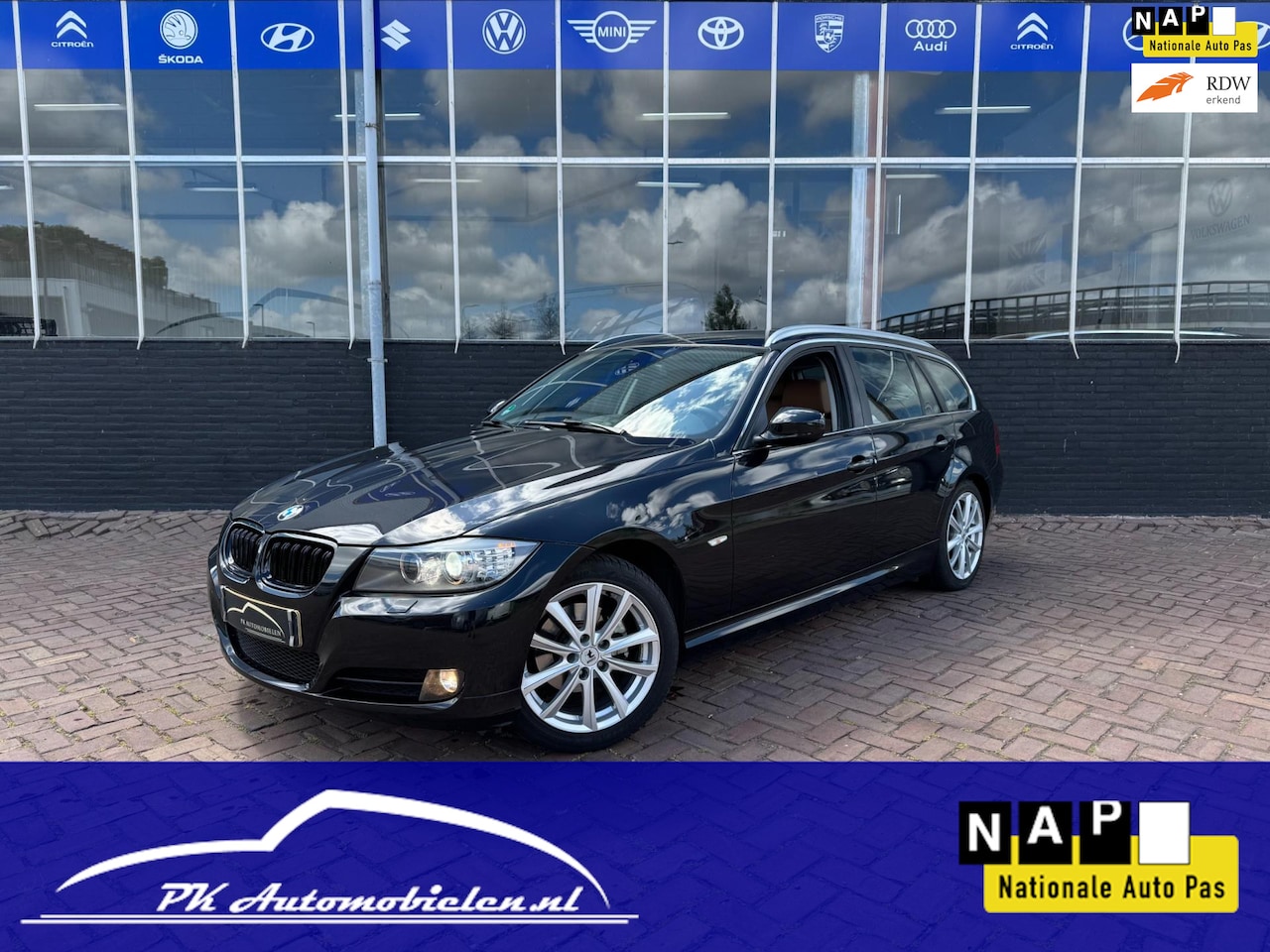 BMW 3-serie Touring - 318i Corporate Lease Luxury Line **LEER + TREKHAAK** - AutoWereld.nl