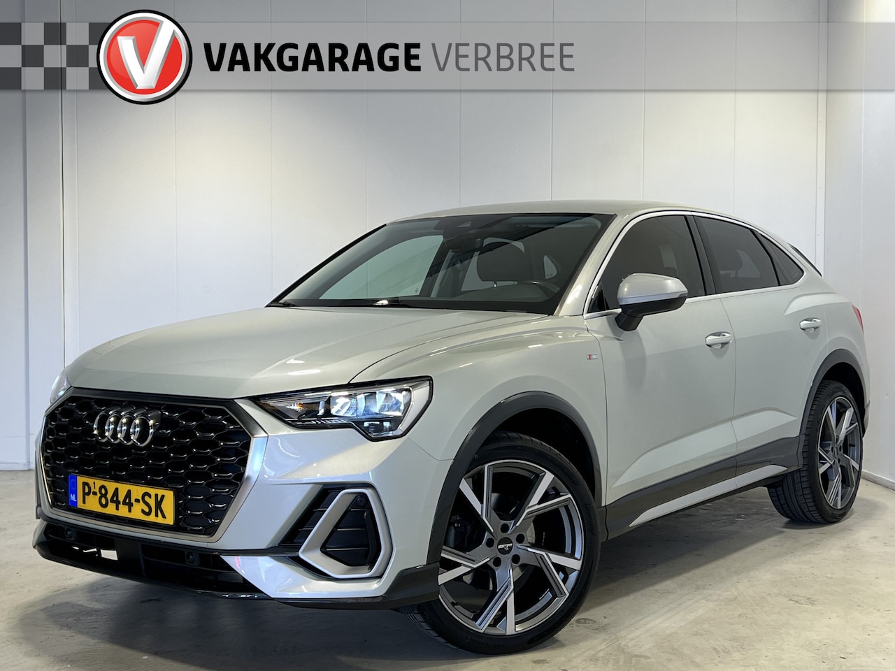 Audi Q3 Sportback - 35 TFSI S Edition | Navigatie/Android/Apple Carplay | LM Velgen 20" | Achteruitrijcamera | - AutoWereld.nl