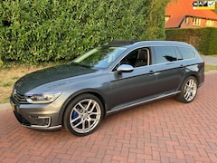 Volkswagen Passat Variant - 1.4 TSI GTE Highline vele opties nieuwe mechatronic hele mooie auto