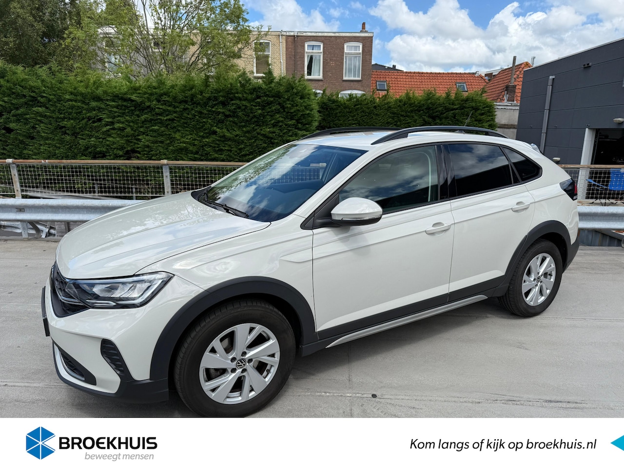 Volkswagen Taigo - 1.0 96PK TSI Life | ACC | Airco | Apple Carplay | Achteruitrijcamera - AutoWereld.nl