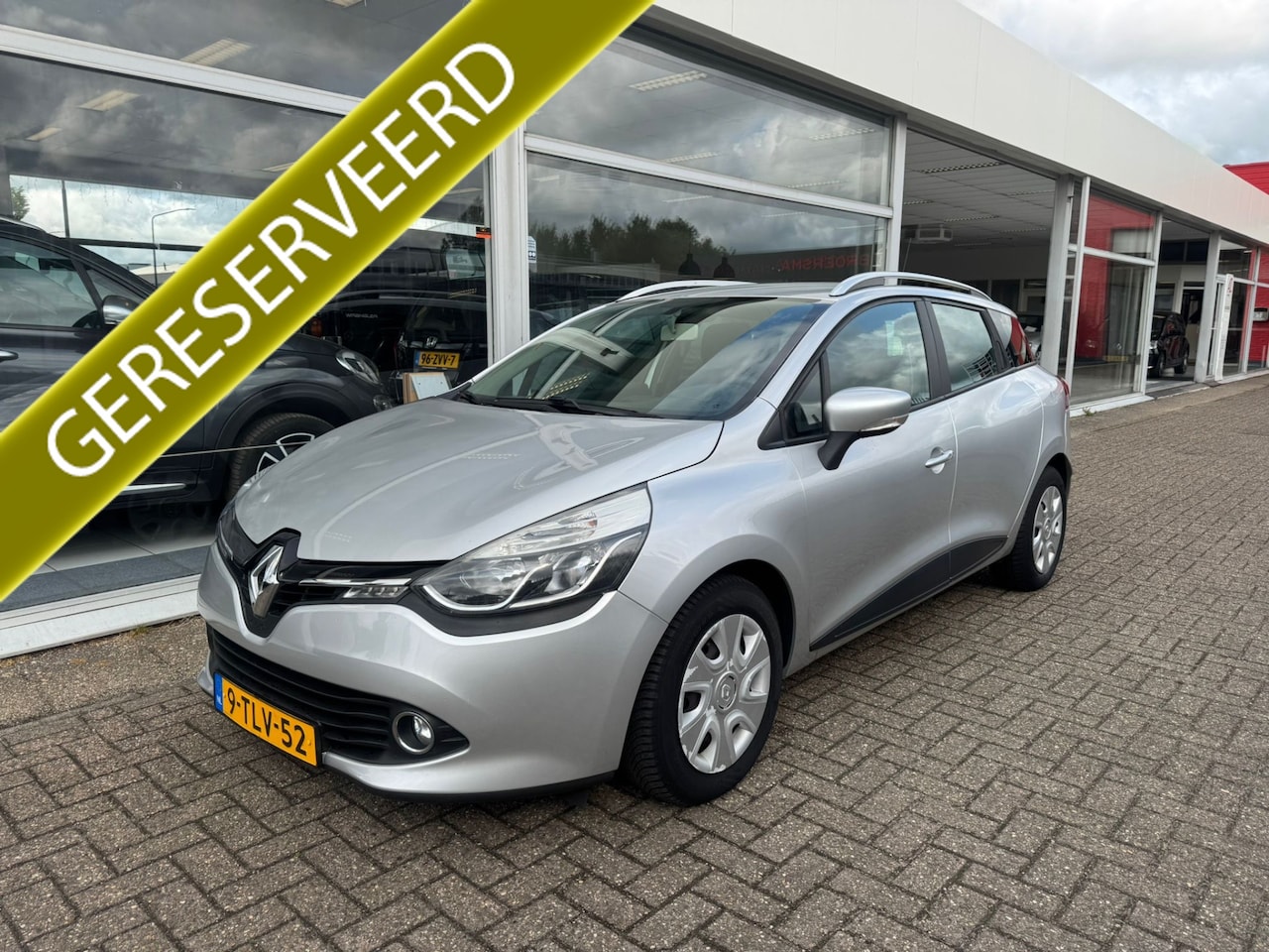 Renault Clio Estate - 1.5 dCi ECO Expression 1e eigenaar | Airco | Start/Stop functie | Trekhaak | Elektrische r - AutoWereld.nl