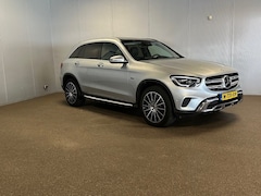Mercedes-Benz GLC-klasse - 300e 4 Matic Luxury-PANORAMA-360 CAMERA-TREKHAAK-DODEHOEK-COMPLEET