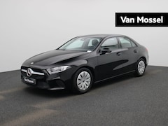 Mercedes-Benz A-klasse - 200 | APPLE CARPLAY | ACHTERUITRIJCAMERA | CRUISE CONTROL | CLIMATE CONTROL |