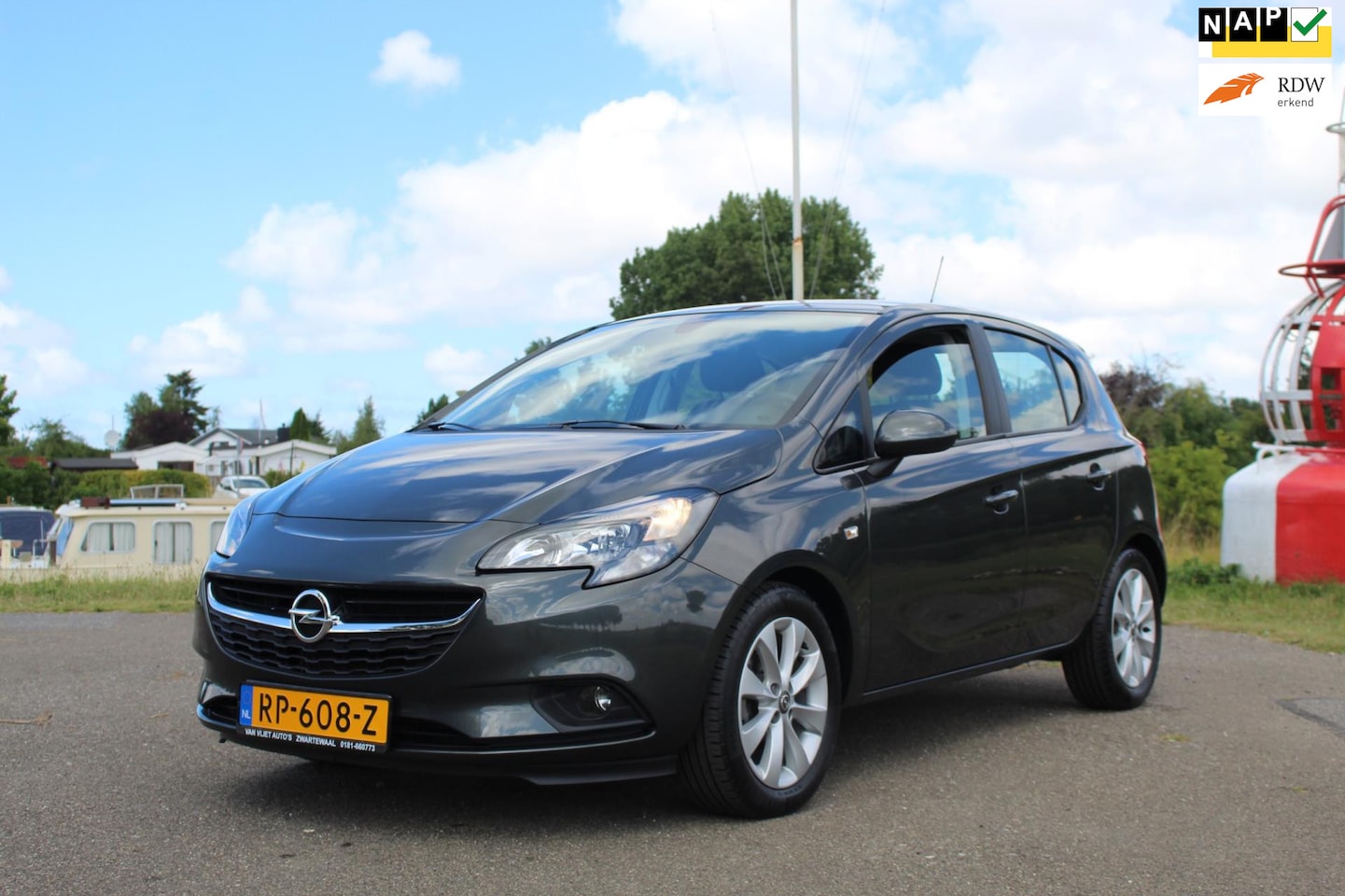 Opel Corsa - 1.4 Favourite *NAP *NAVI *CRUISE - AutoWereld.nl
