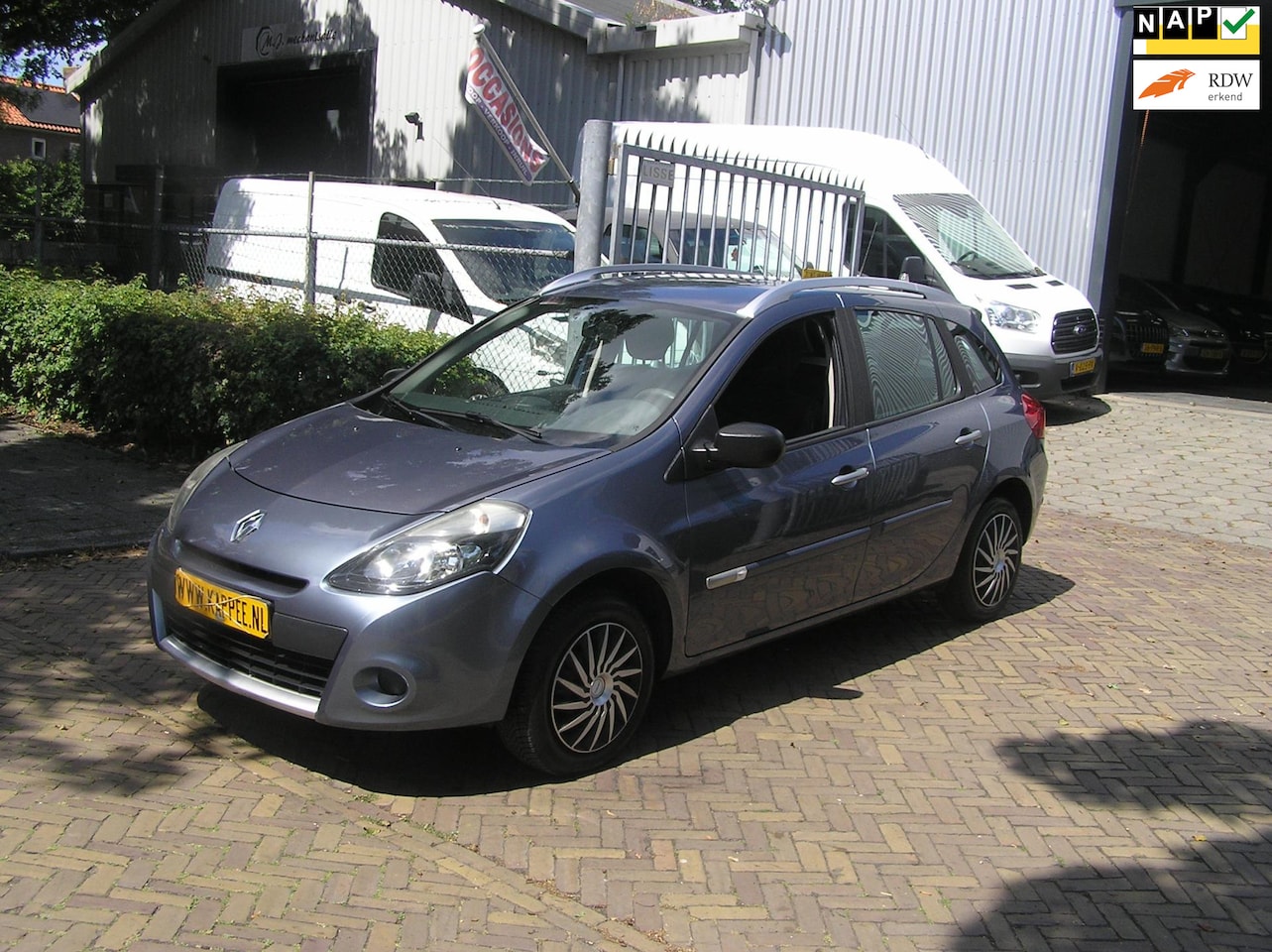 Renault Clio Estate - 1.2-16V Authentique 191 d km airco APK - AutoWereld.nl