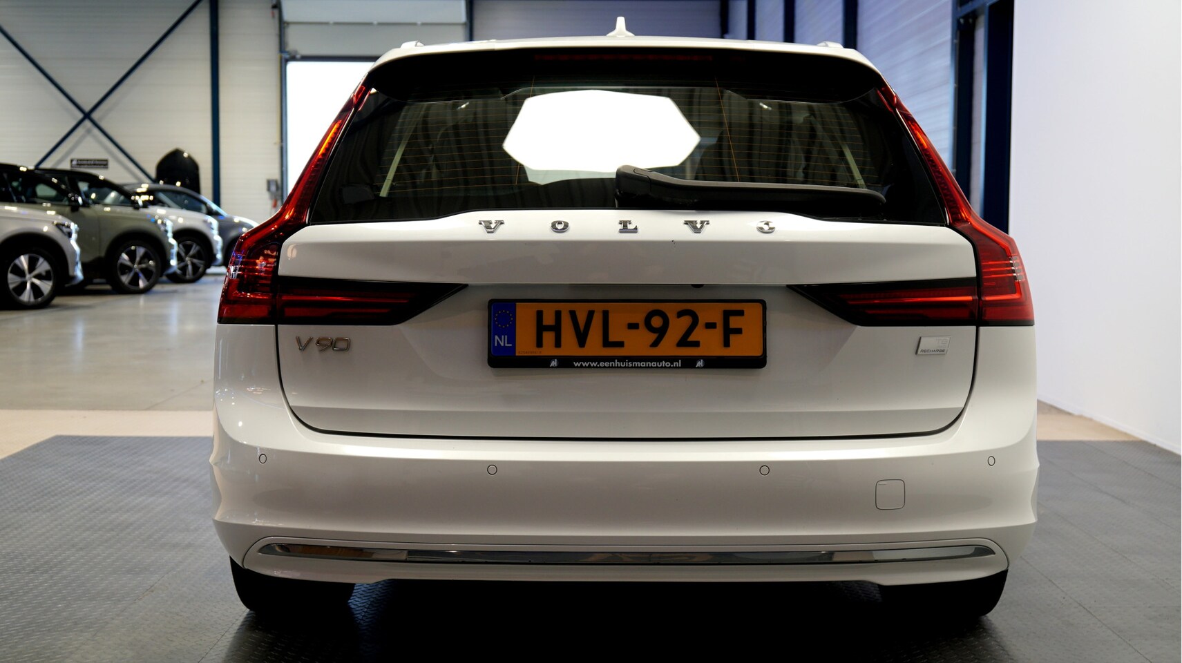 Volvo V90 - 2.0 T8 Recharge AWD 287kW/390pk Aut8 Inscription PANORAMADAK + HARMAN/KARDON + ADAPT.CRUIS - AutoWereld.nl