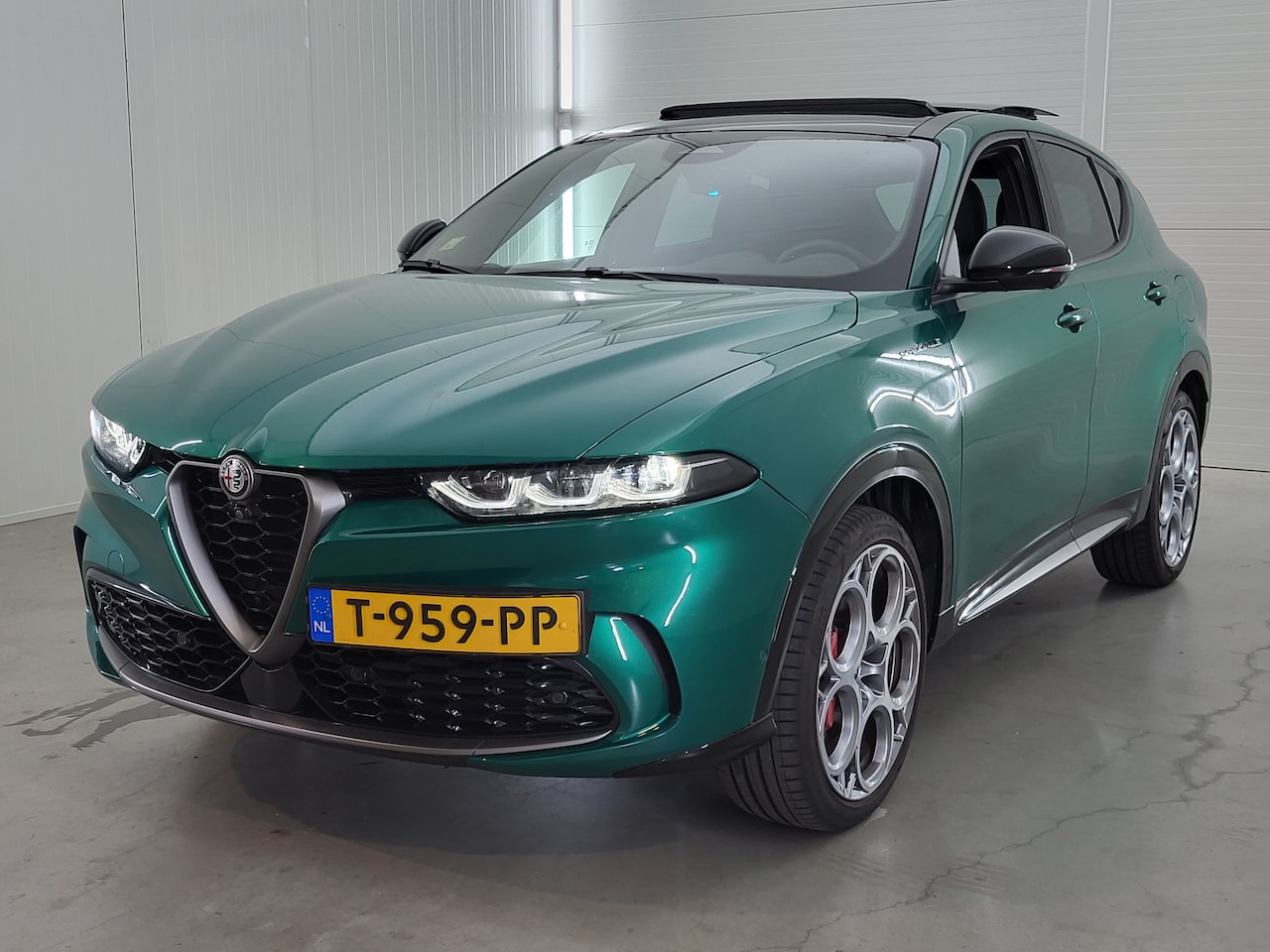 Alfa Romeo Tonale - 1.3T PHEV Edizione Speciale | Verwacht | 280 PK | Pano | Leder - AutoWereld.nl
