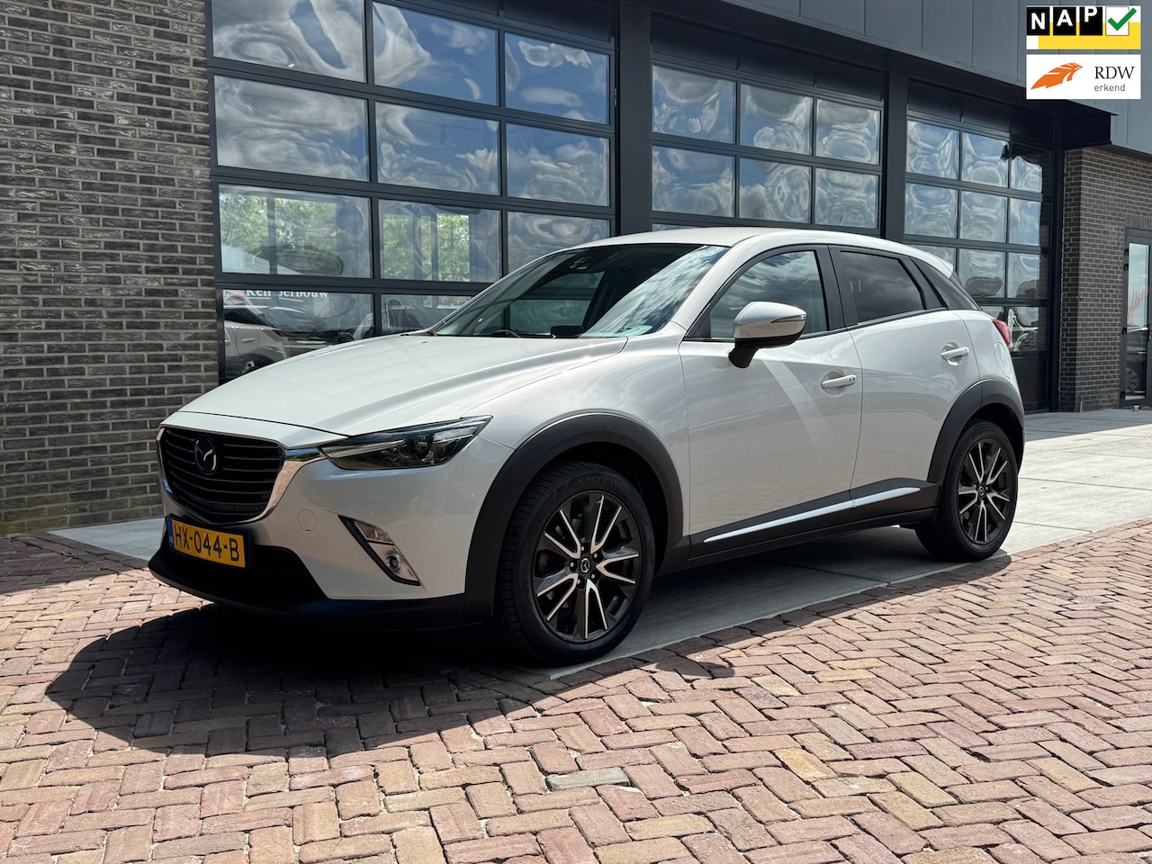 Mazda CX-3 - 2.0 SkyActiv-G 120 GT-M | Leer | Navi | Clima | Cruise | - AutoWereld.nl