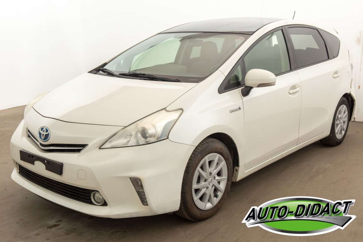 Toyota Prius - Plus 1.8 Automaat Pano - AutoWereld.nl