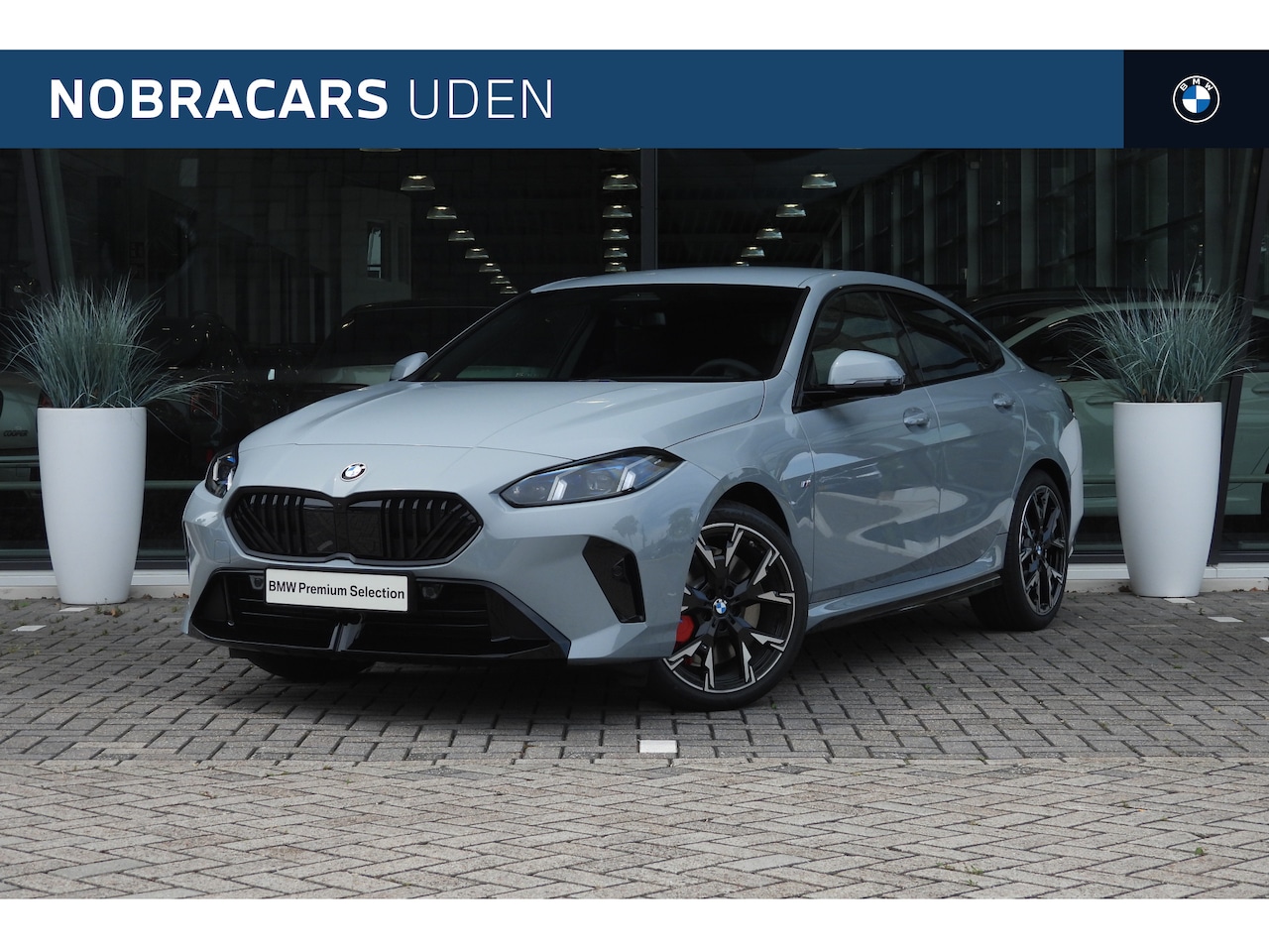 BMW 2-serie Gran Coupé - 220 M Sport Automaat / Sportstoelen / M Adaptief onderstel / Comfort Access / Achteruitrij - AutoWereld.nl