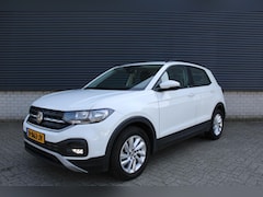 Volkswagen T-Cross - T-Cross Style 115pk I Camera I Stoelverwarming I Trekhaak I Apple Carplay/Android Auto I A