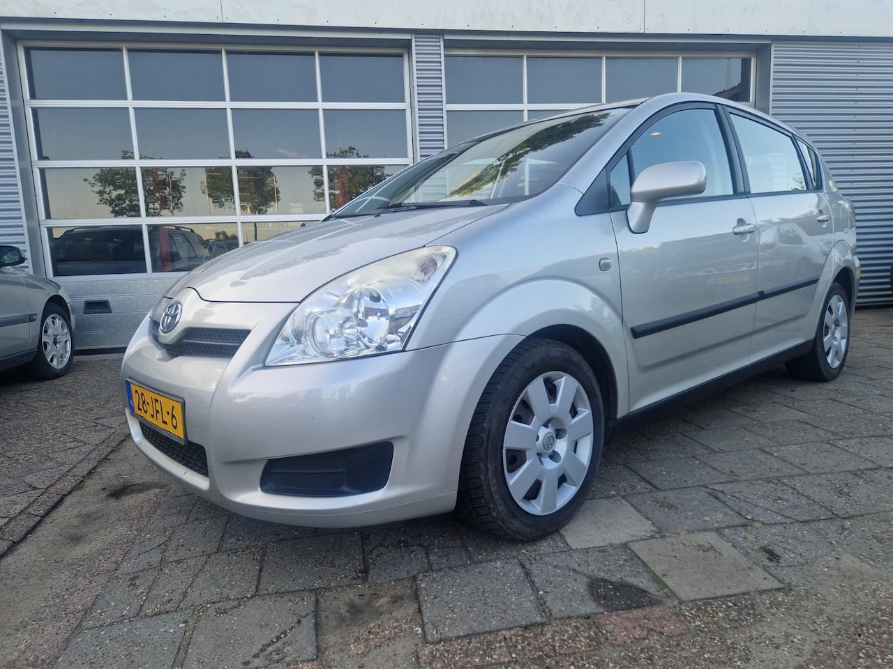 Toyota Verso - 2.2 D-4D Terra 2.2 D-4D Terra - AutoWereld.nl