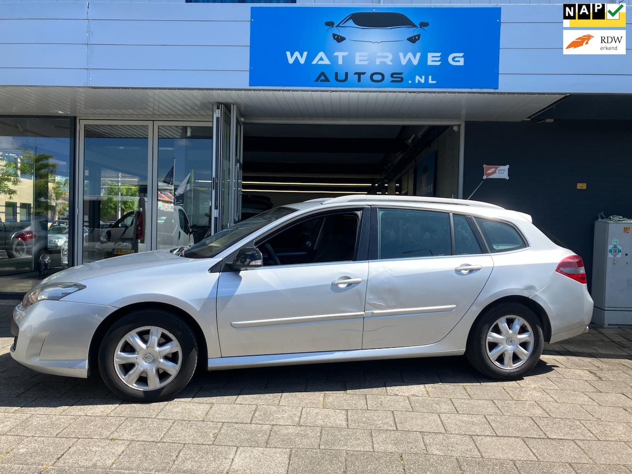 Renault Laguna Estate - 2.0 dCi Dynamique Navi/Clima/Lm velgen - AutoWereld.nl