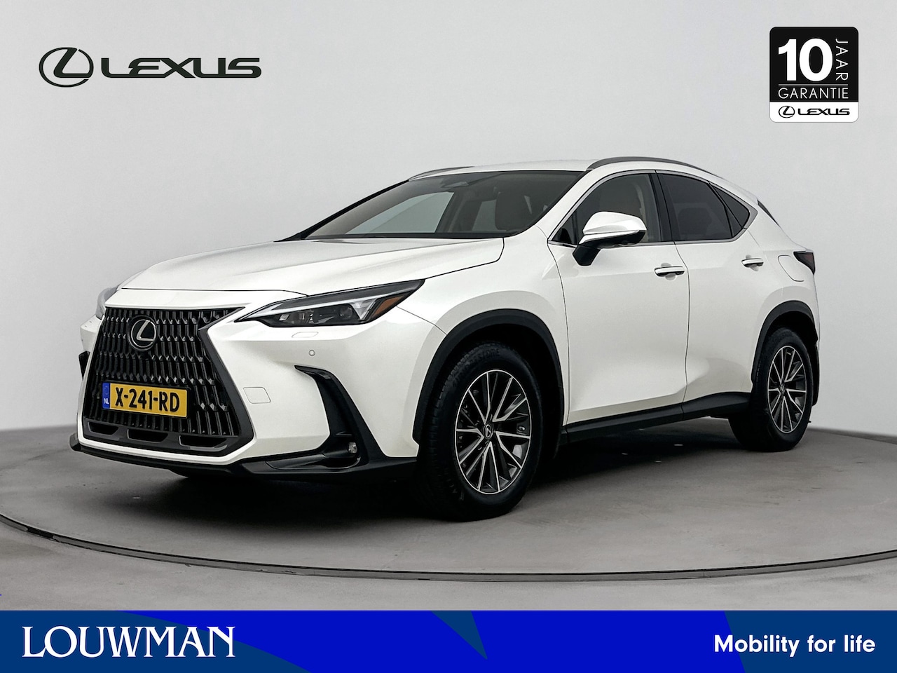 Lexus NX - 450h+ AWD Launch Edition | Stoelverwarming & Koeling | Panoramic View | Carplay | - AutoWereld.nl