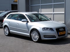 Audi A3 Sportback - 1.6 TDI Attraction Pro Line Business Clima/Navi/Cruise