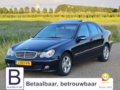 Mercedes-Benz C-klasse Combi - 200 K. Avantgarde /Chique combinatie/Hout/Navi/Schuifdak/