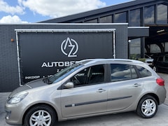Renault Clio Estate - 1.6-16V Dynamique VOL AUTOMAAT