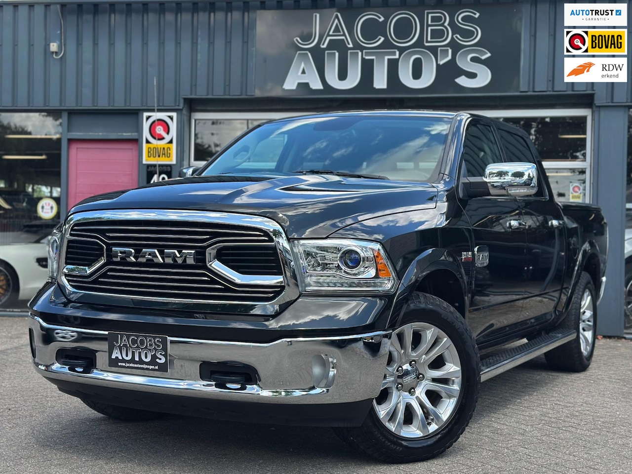 Dodge Ram 1500 - 5.7 V8 Crew Cab Longhorn - AutoWereld.nl