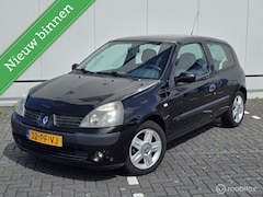Renault Clio - 1.2-16V Dynamique Luxe 168DKM Nieuwe apk