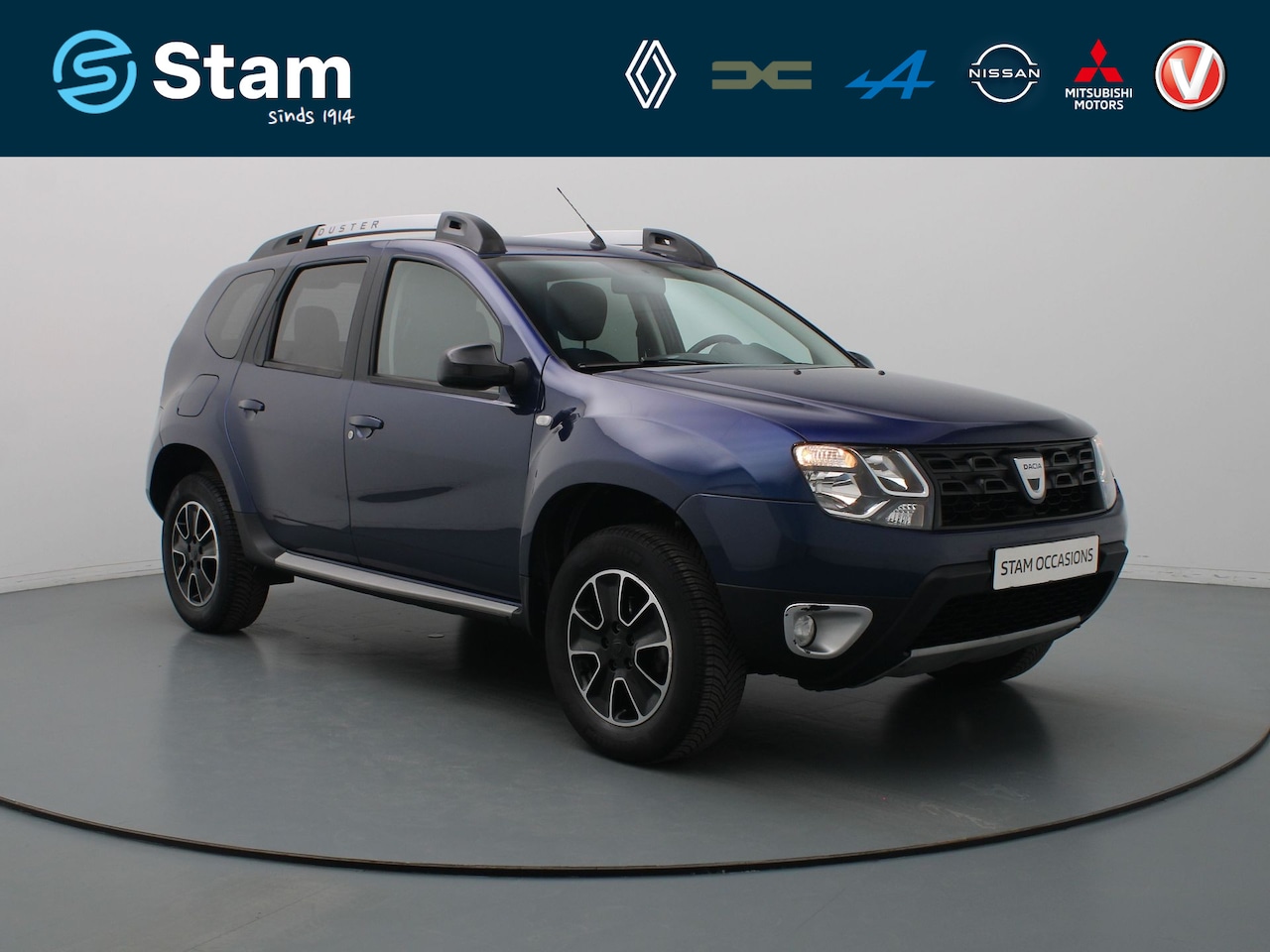 Dacia Duster - 125pk TCe 4x2 Blackshadow Camera | Airco | Navi | Parkeersens. achter | Trekhaak - AutoWereld.nl