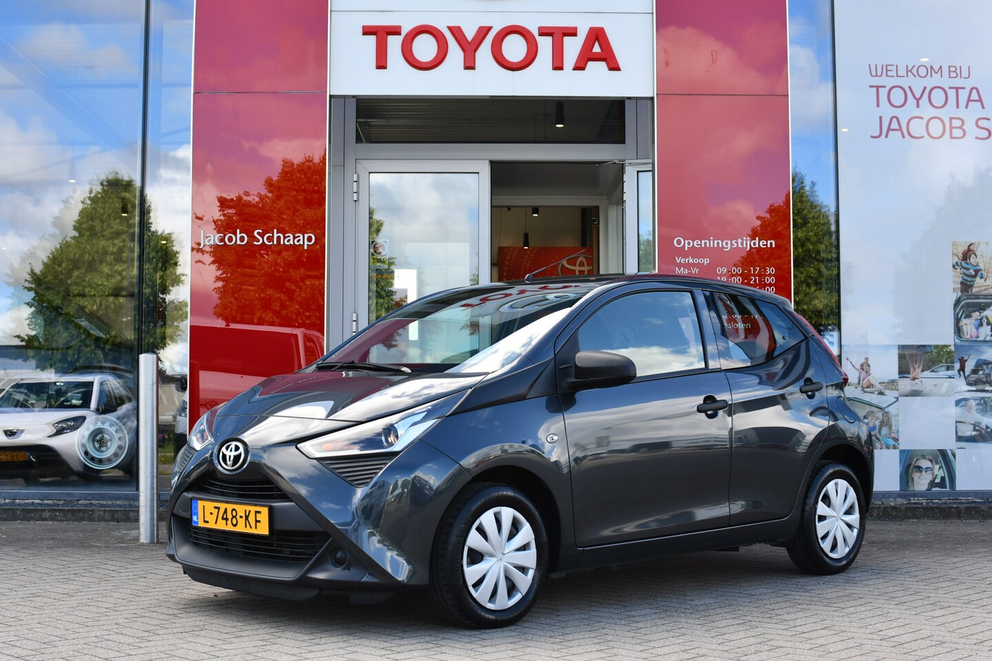 Toyota Aygo - 1.0 VVT-i x-fun 72pk 5-deurs | Airco | Radio | Dealer onderhouden | BTW-auto | - AutoWereld.nl