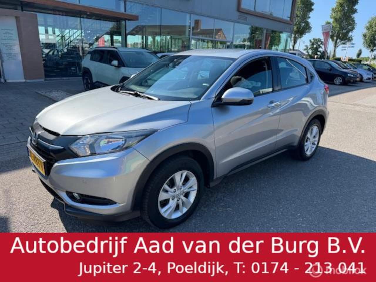 Honda HR-V - 1.5 i-VTEC Elegance Hoge instap , naviagtie , Bluetooth , trekhaak , Electr Ramen , Deur v - AutoWereld.nl
