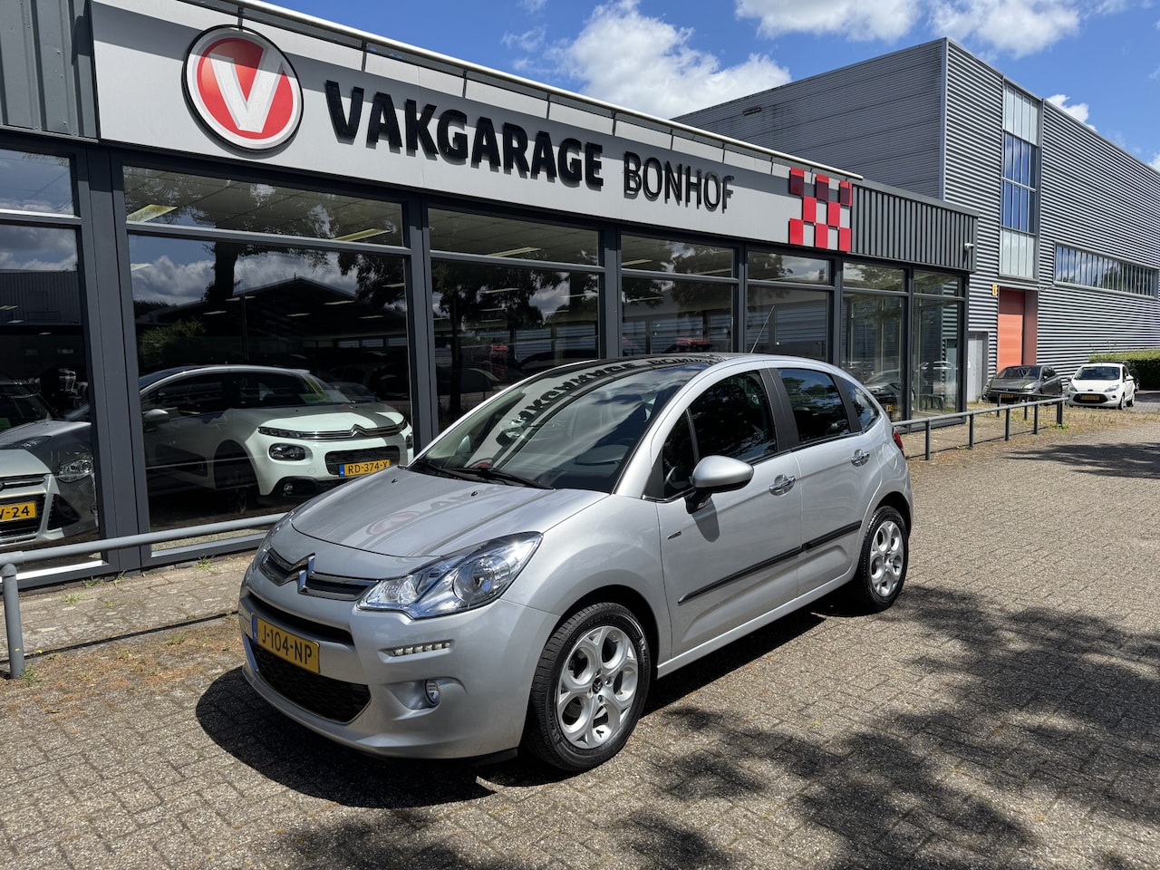 Citroën C3 - 1.2 PureTech Collection CLIMA-CRUISE - AutoWereld.nl