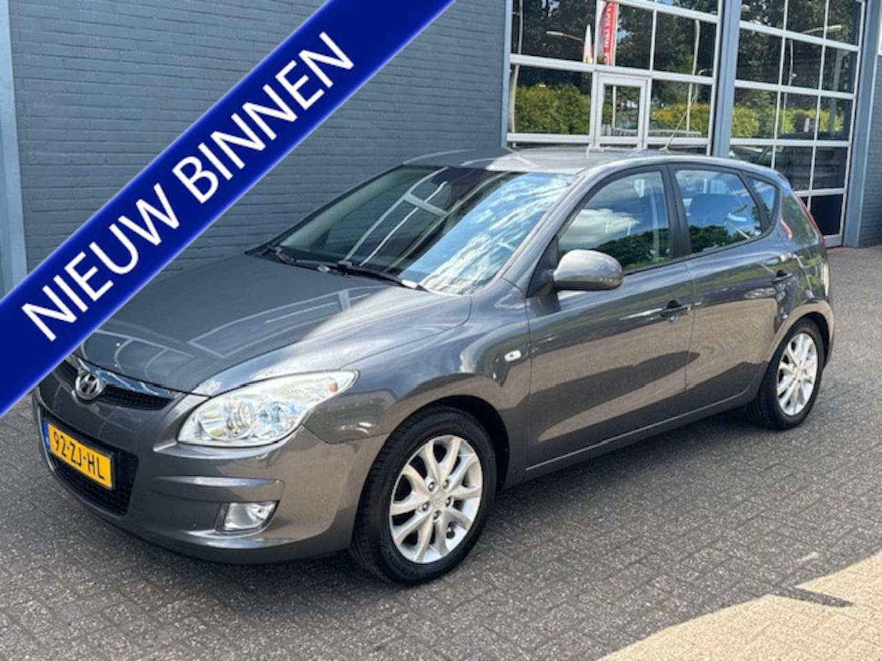 Hyundai i30 - 1.6i Style 1.6i Style - AutoWereld.nl