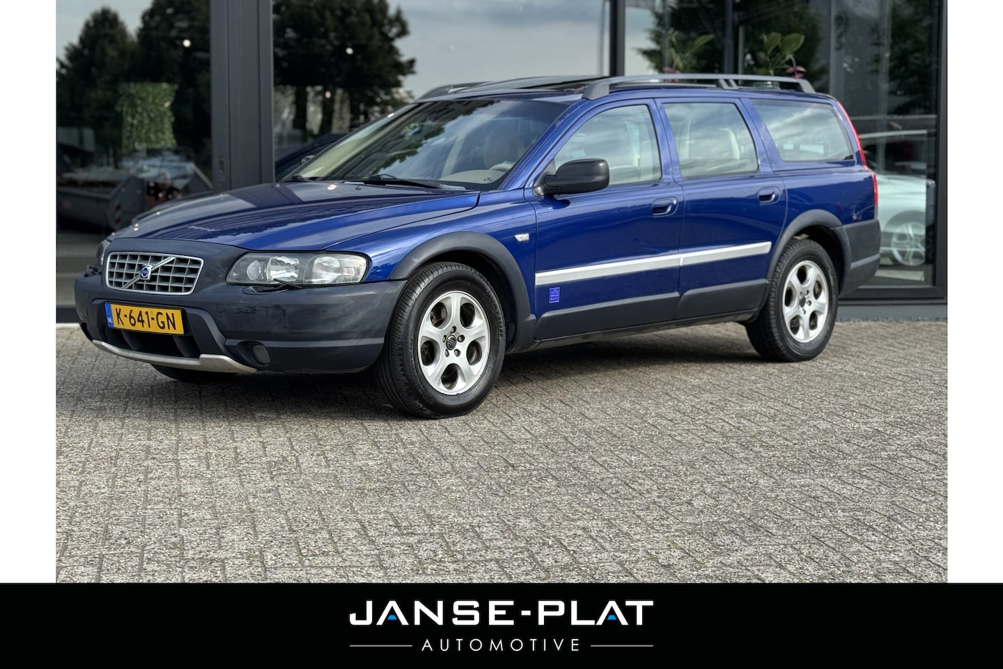 Volvo V70 Cross Country - 2.4 T AUT Ocean Race | Schuifdak | Trekhaak | Youngtimer - AutoWereld.nl