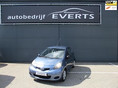 Toyota Aygo - 1.0-12V Access Km 203911 nap Apk 07-03-2026 zeer nette auto nu scherpe meeneem prijs