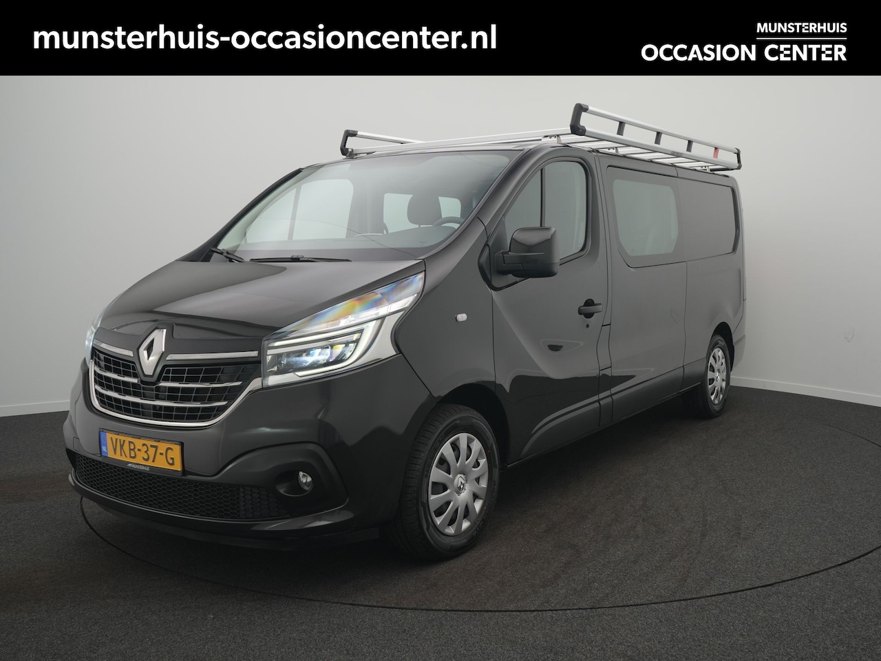 Renault Trafic - 2.0 dCi 120 T29 L2H1 DC Work Edition - All Seasonbanden - Trekhaak - AutoWereld.nl