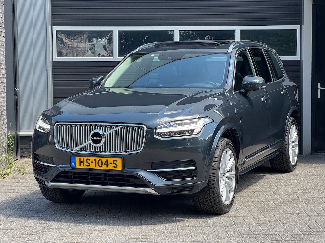 Volvo XC90 - 2.0 T8 Twin Engine AWD Inscription DEALER ONDERHOUD PANO - AutoWereld.nl