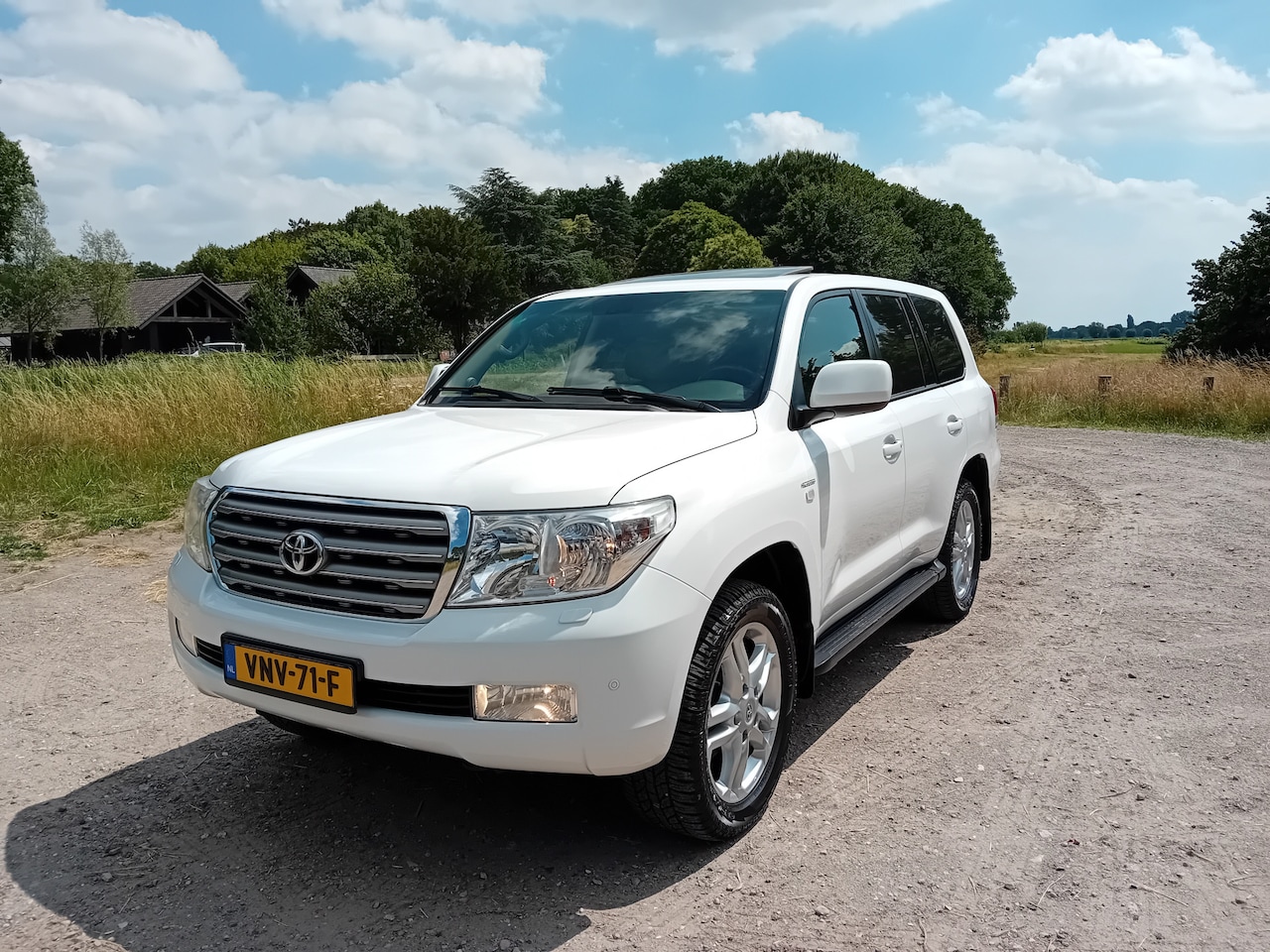 Toyota Land Cruiser V8 - 4.5 V8 D-4D Executive Standard Roof Window Van 4.5 V8 D-4D Executive Standard Roof Window Van - AutoWereld.nl