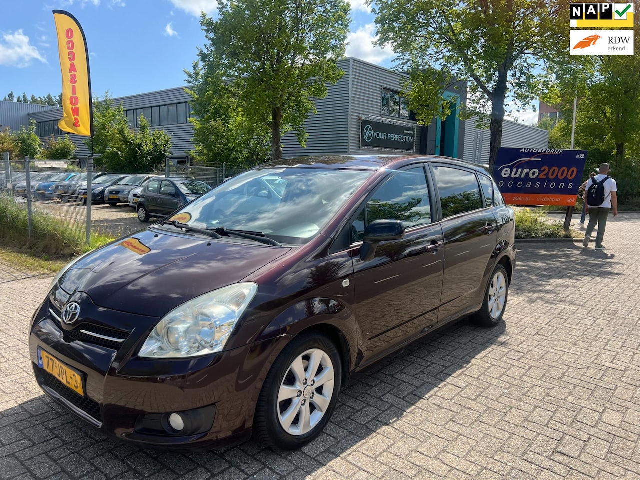 Toyota Verso - 2.2 D-4D - AIRCO - TREKHAAK - ZONDAG OPEN ! - AutoWereld.nl