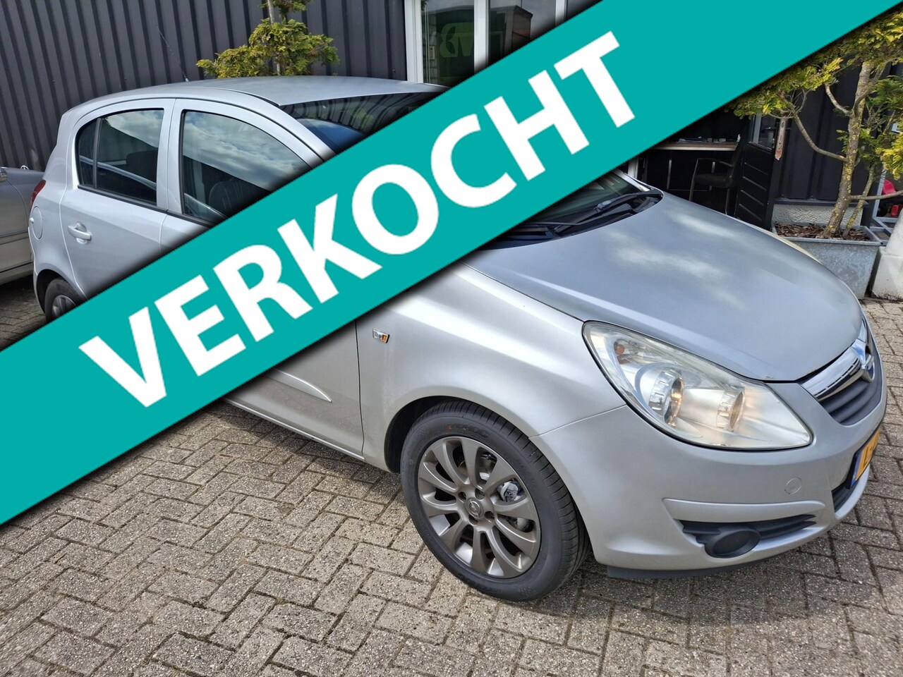 Opel Corsa - 1.4-16V Business 1.4-16V Business ** nieuwe apk ** - AutoWereld.nl