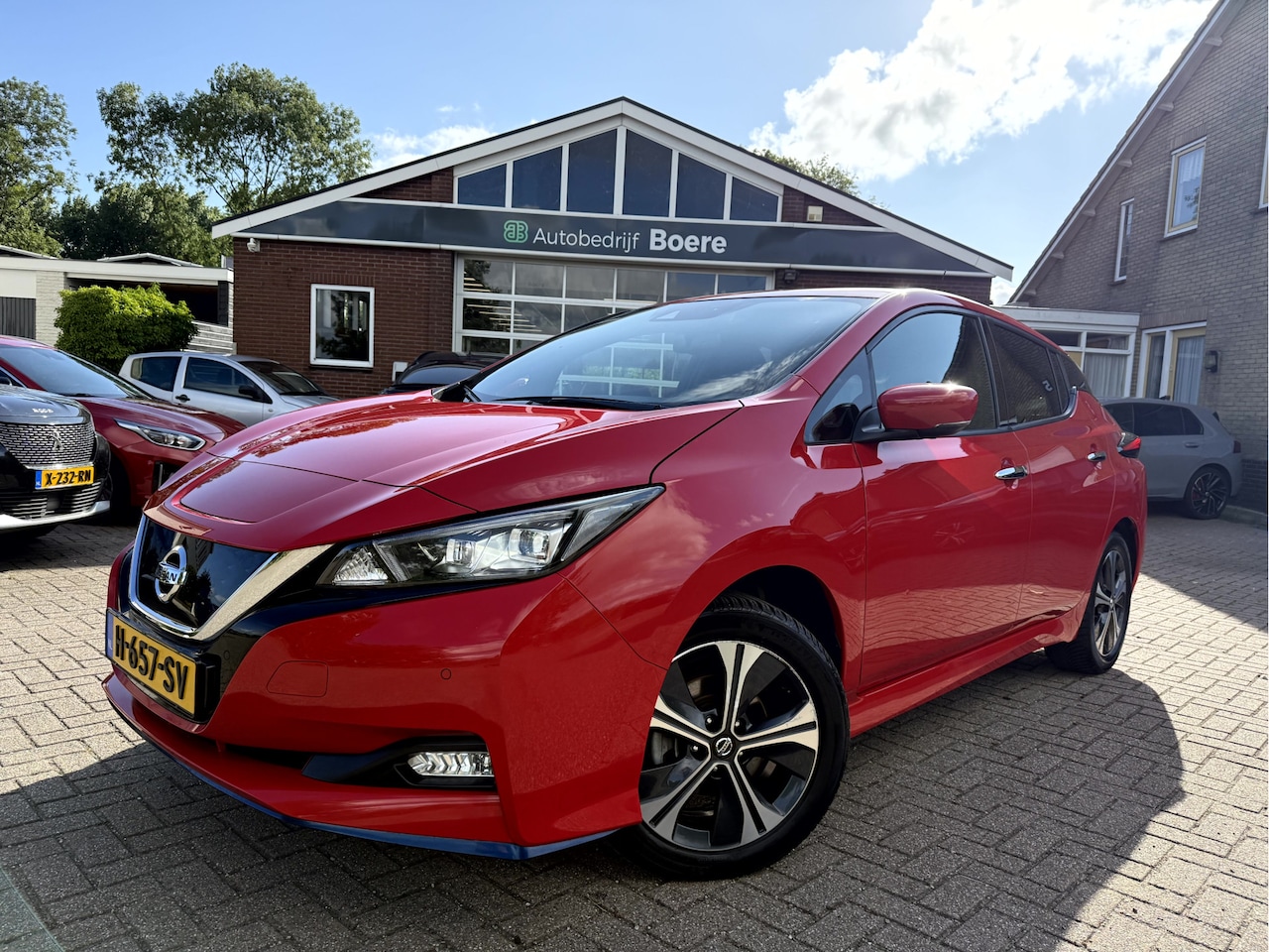 Nissan LEAF - e+ N-Connecta 62 kWh 365km actieradius, Camera, Stoelverwarming - AutoWereld.nl