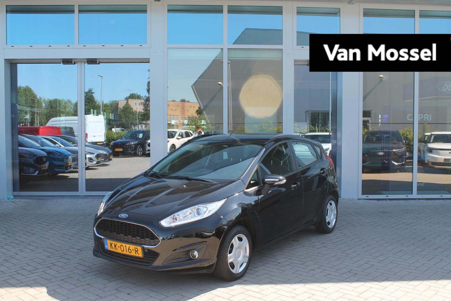 Ford Fiesta - 1.0 Style Ultimate | Airco | Navi | Cruise control | Parkeersensoren achter | - AutoWereld.nl