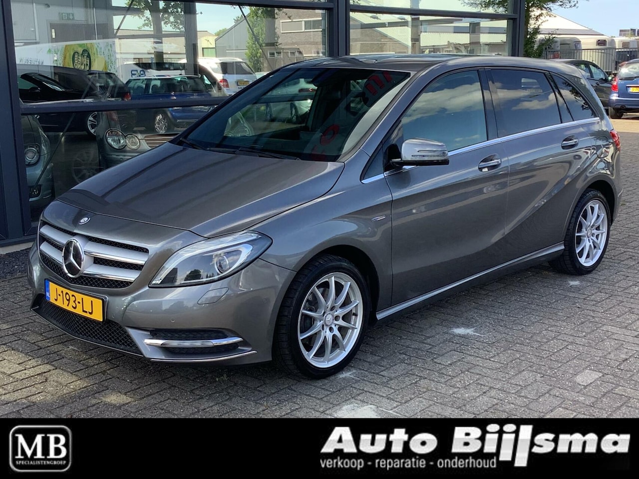 Mercedes-Benz B-klasse - 180 180 - AutoWereld.nl