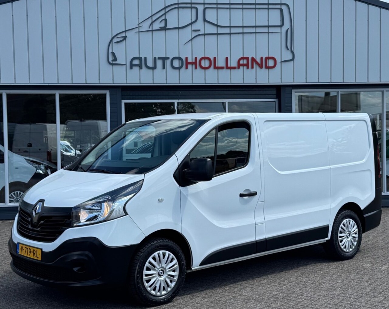 Renault Trafic - 1.6 DCI 89KW 121PK EURO 6 AIRCO/ CRUISE CONTROL/ TREKHAAK/ 100% DEALERONDERHOUDEN - AutoWereld.nl