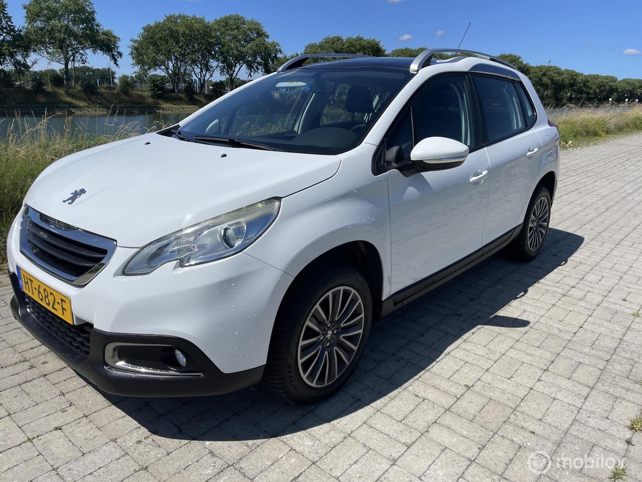 Peugeot 2008 - 1.2 PureTech Active 1.2 PureTech Active - AutoWereld.nl