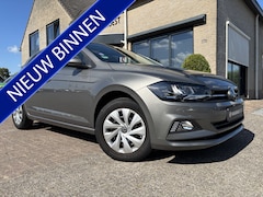 Volkswagen Polo - 5DRS 1.0 TSI Comfortline Navigatie / Carplay / Parkeersensors