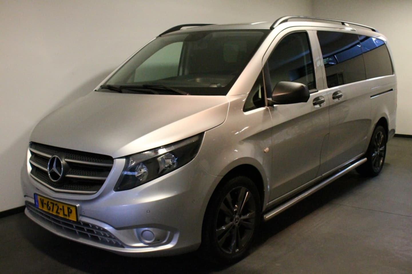 Mercedes-Benz Vito - 114 CDI LANG BUS.AMB - AutoWereld.nl