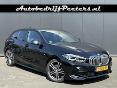 BMW 1-serie - 118i M Sport Live Cockpit LED HUD Carplay Sfeerlicht Cruise