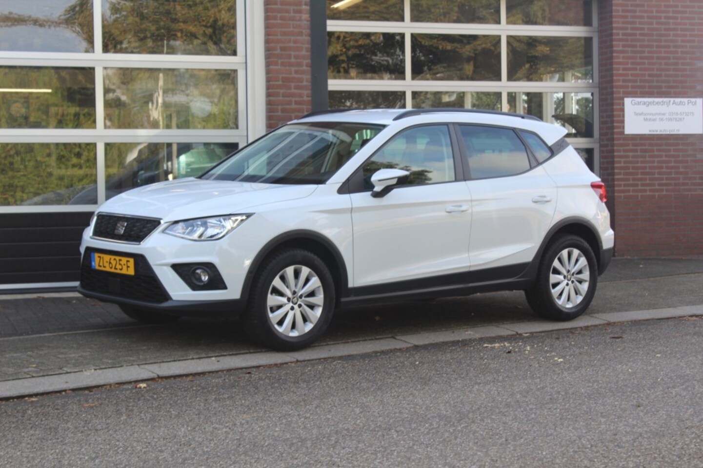 SEAT Arona - 1.0 TSI Style Business Intense 1.0 TSI STYLE BUSINESS INTENSE - AutoWereld.nl