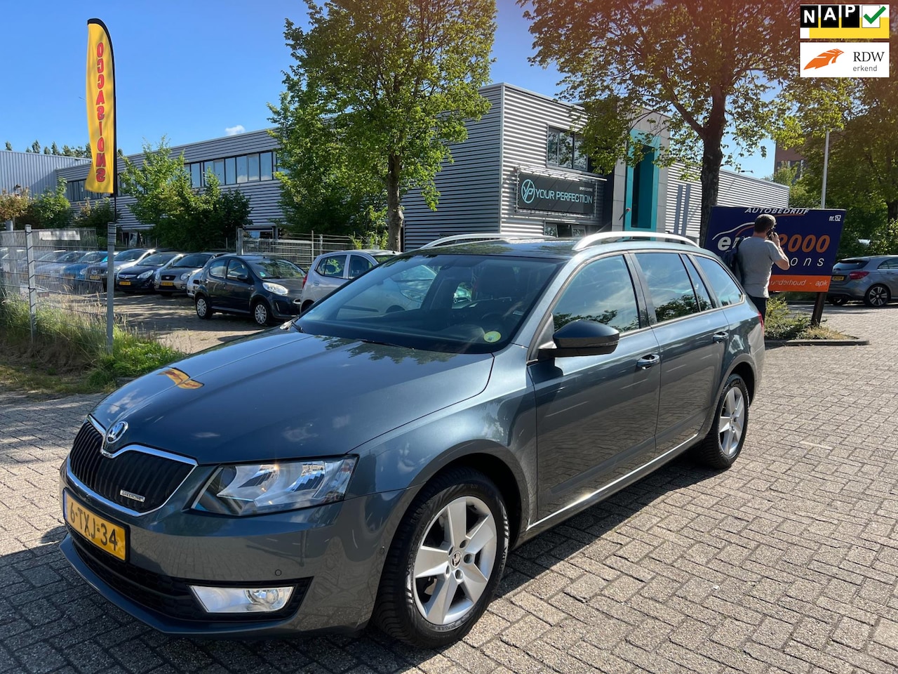 Skoda Octavia Combi - 1.6 TDI Greenline Business - NAVI - 2014 ! - AutoWereld.nl